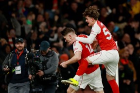 九州体育投注-包含阿森纳取得胜利，赢得了关键的分的词条