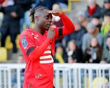 兰斯对尼斯逆袭,赢球取得两连胜是哪一集 兰斯对尼斯逆袭,赢球取得两连胜是哪一集