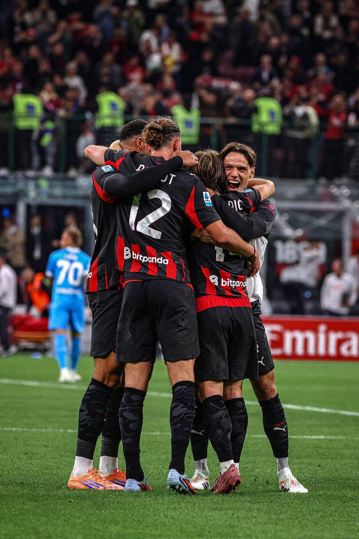 AC米兰大胜弗罗西诺内，继续保持不败的简单介绍