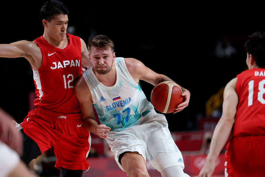 斯洛文尼亚力拒挑战，晋级希望渐浓